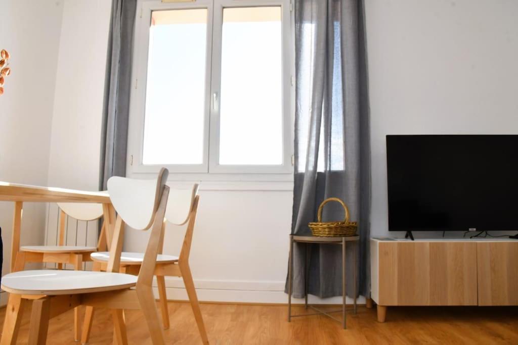 Vue Pyreneenne Elegante Avec 2 Chambres Tarbes Ngoại thất bức ảnh